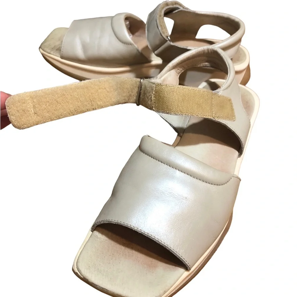LOVE MOSCHINO Calfskin Logo Platform Sandals